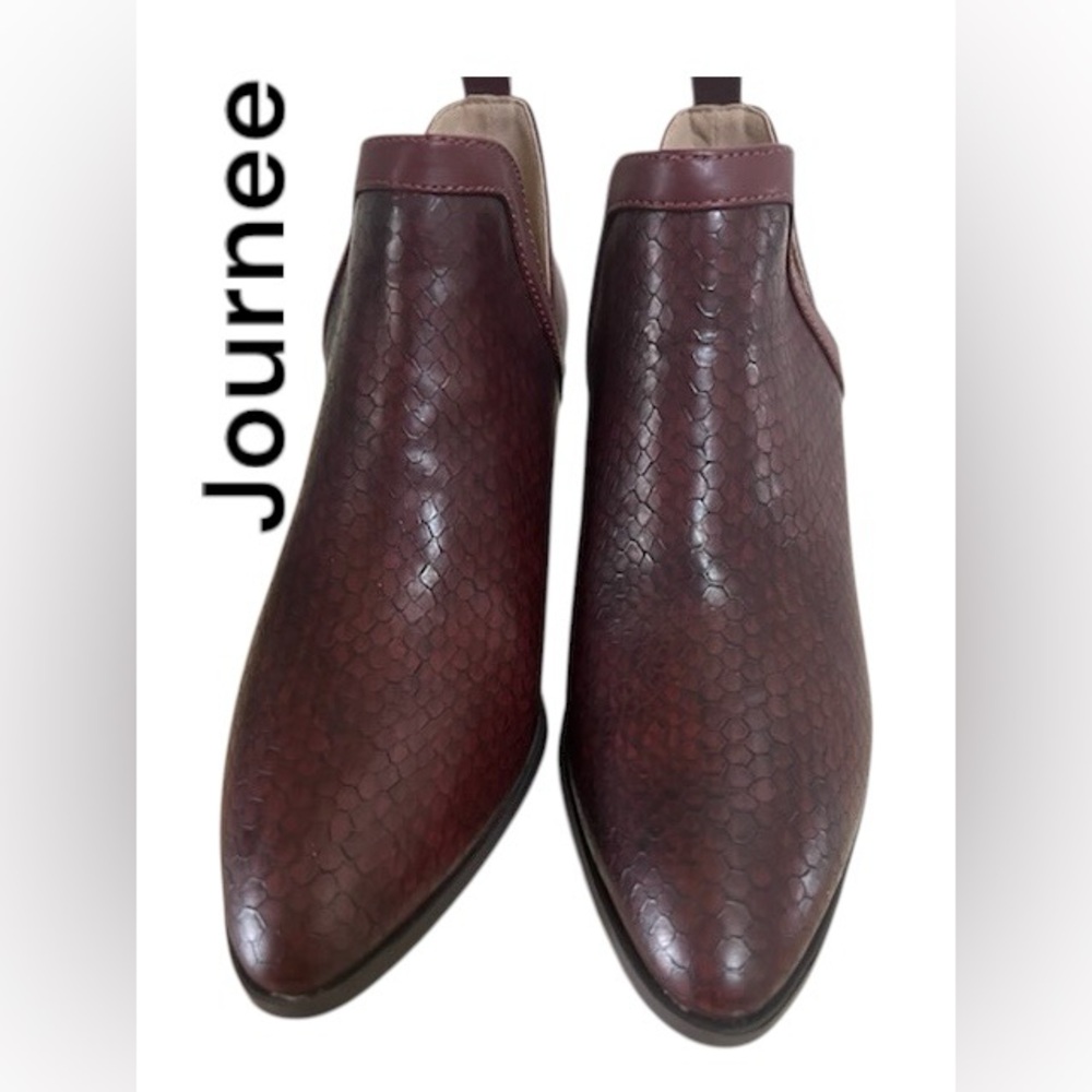 💖 NWOT JOURNEE Women’s Cushioned Almond Toe Block Heel Slip On Booties | 5.5 M